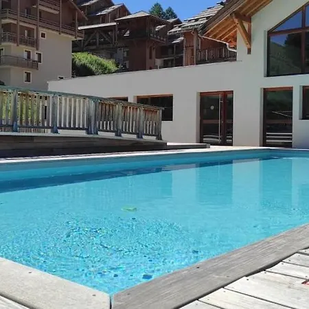Appt Le Hameau Des Rennes 4 Etoiles Pieds Des Pistes Piscine Interieure Exterieure Apartment