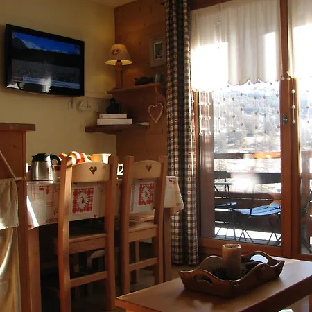 Appt Le Hameau Des Rennes 4 Etoiles Pieds Des Pistes Piscine Interieure Exterieure Apartment Vars (Hautes-Alpes)