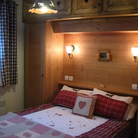 Appt Le Hameau Des Rennes 4 Etoiles Pieds Des Pistes Piscine Interieure Exterieure Apartment